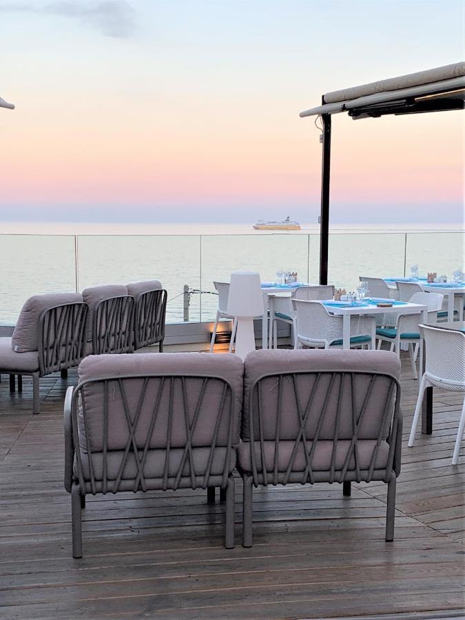 Hotel Calavita Rooftop & Spa San-Martino-di-Lota Екстериор снимка