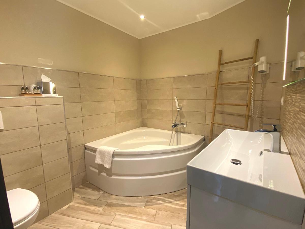 Hotel Calavita Rooftop & Spa San-Martino-di-Lota Екстериор снимка
